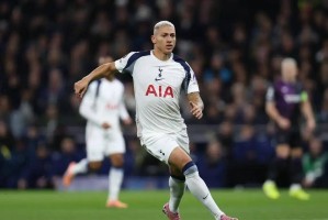 格伊留队又离队！水晶宫内忧外患，热刺客场战弱旅能否反弹？