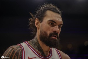 赛季报销！火箭中锋亚当斯接受左脚踝手术