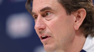 热刺风暴仍在酝酿：弗兰克带队出面应对舆论，帅位命运悬而未决