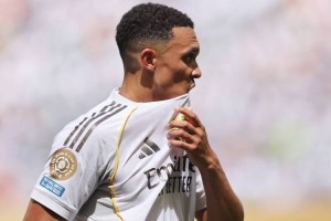 卡瓦哈尔伤退引变数，阿诺德或成皇马客战利物浦右路关键先生