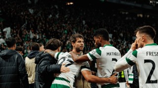 1-3！1-2！足坛疯狂一夜，曼城爆冷，巴黎倒下，国米被灌3球