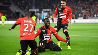 法甲冲四焦点！里昂5连胜遇防线危机，布雷斯特偷袭能否得手？